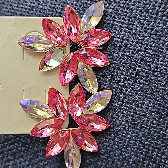 Enchante 2 Pink Gold Necklaces 1 Pair Floral Tear Drop Petal Earrings Rhinestone - Picture 6 of 7